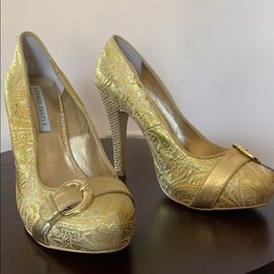Lovely People - Gold Shimmery High Heels Size 6.5M